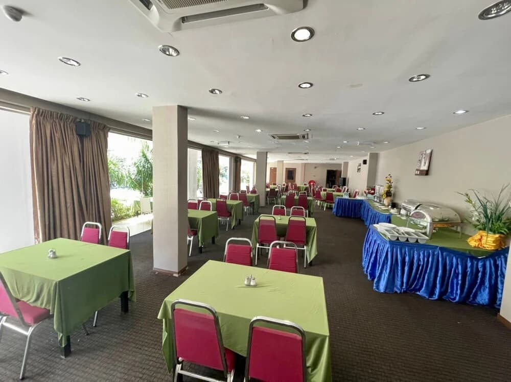 Green Town Hotel Classic - photo 10