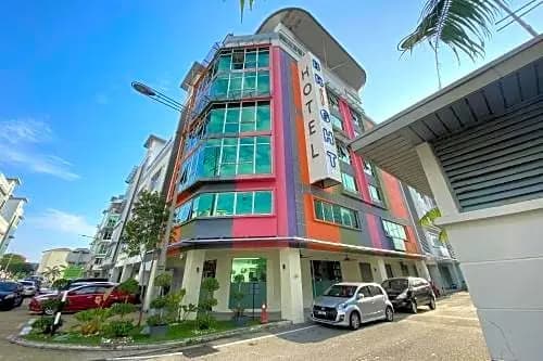 OYO 90484 Bright Hotel - main photo