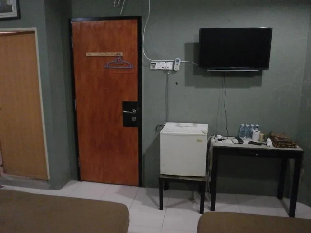 OYO 904 Avee Budget Inn - photo 12