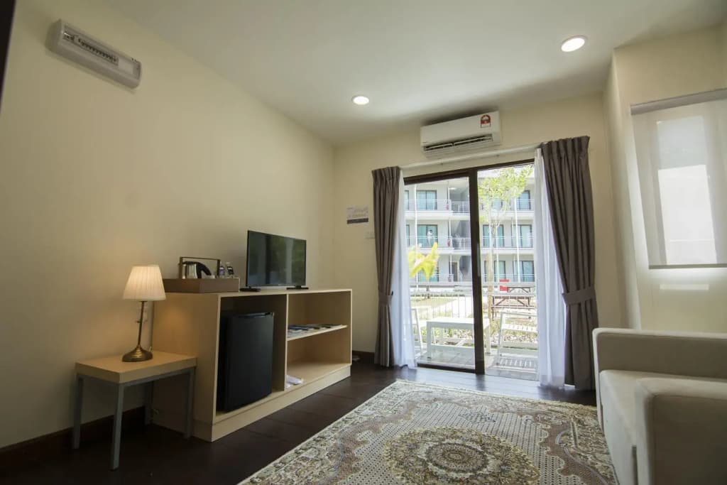 Royale Chulan Cherating Chalet - photo 4