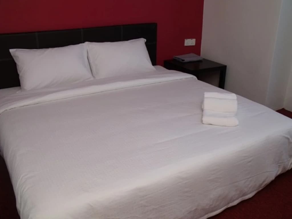 One Station Hotel - photo 4