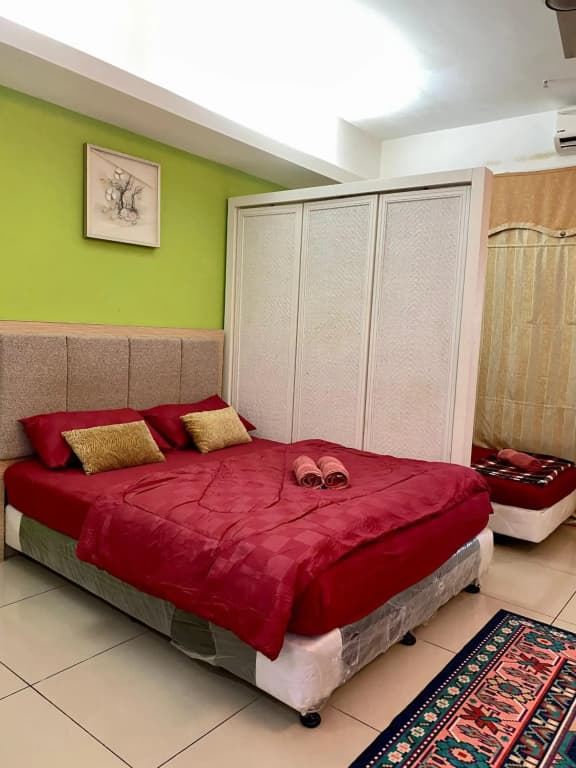 Private Studio Viana Court Service Apartment 3 with private parking - photo 6