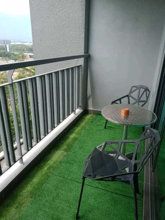 Luxury Homestay at Emira Residence - photo 8