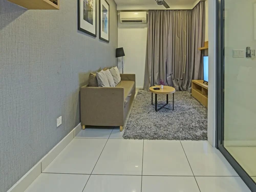 OYO HOME 90452 1 Tebrau Residence Jep - photo 1