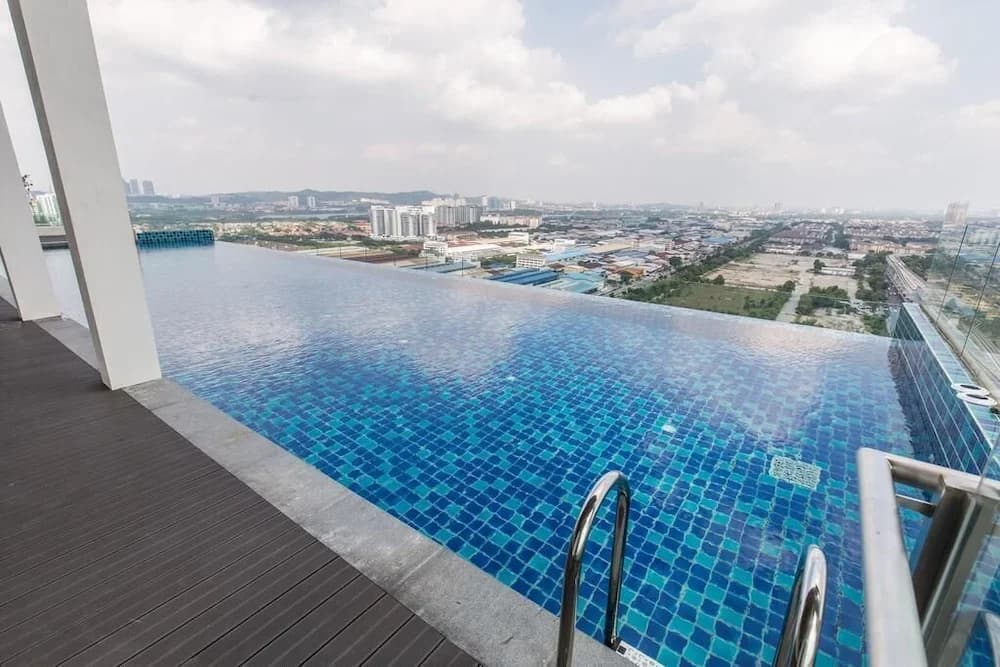 MaxStays - Max Home at Da Men Residences - photo 7
