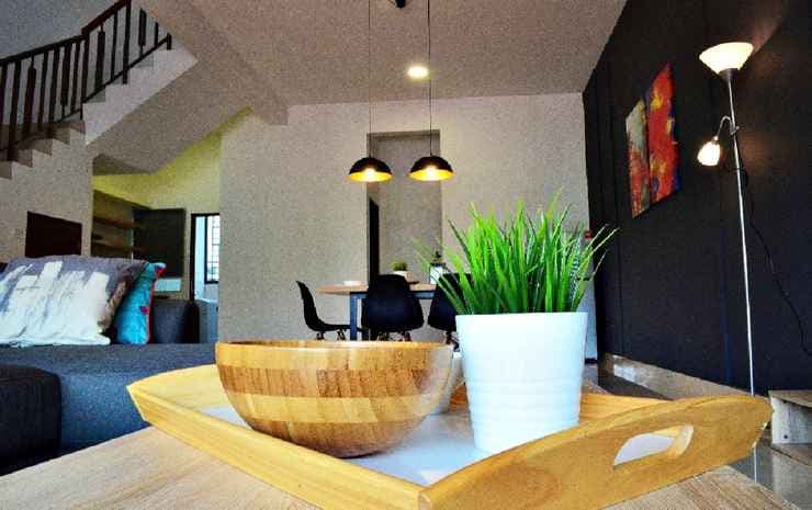 Desaru Cosy Homestay - near WaterPark, Beach, Rapid -Wifi, TVbox, Steamboat, BBQ Available - photo 2
