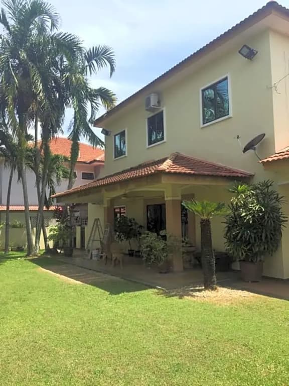 Sajitha Huest House - photo 1