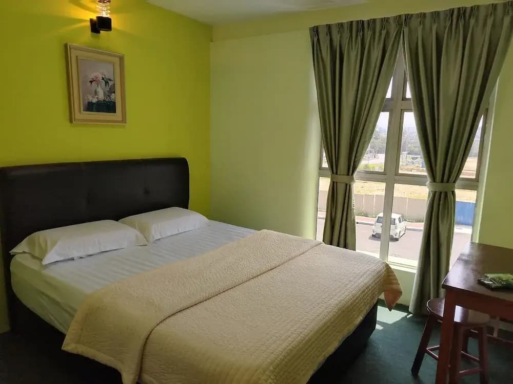 Hotel O Seremban Near SnowLim Wonderland Formerly M&N Hotel - photo 5