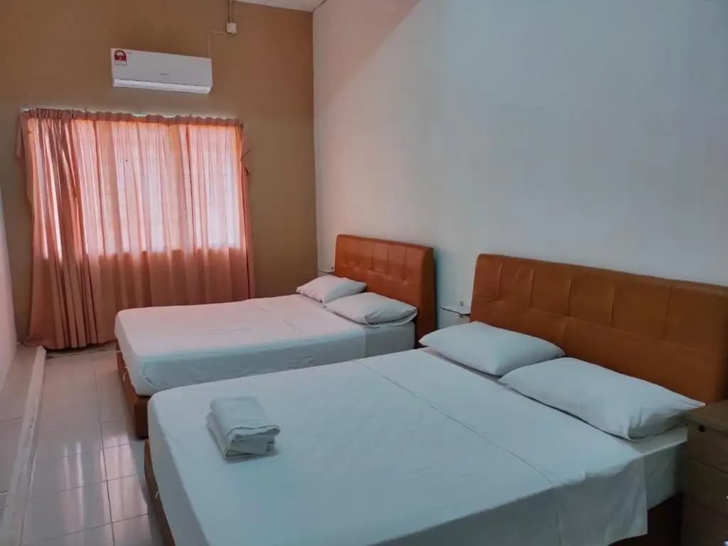 Q Hotel - photo 5