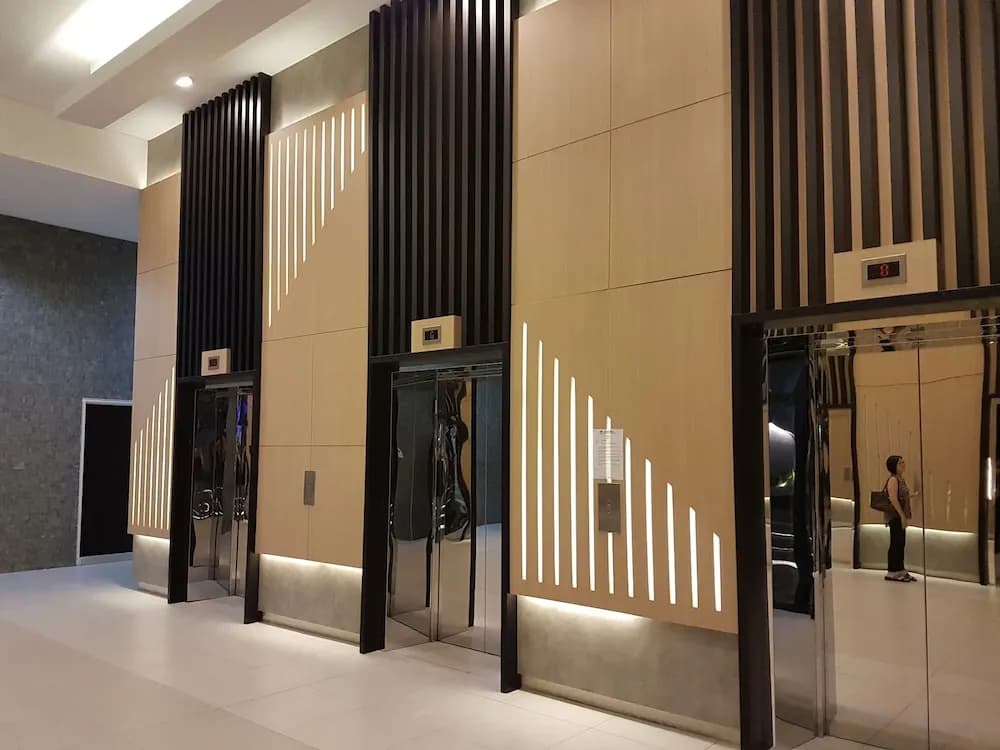 D'Latour Condo by LL - photo 11