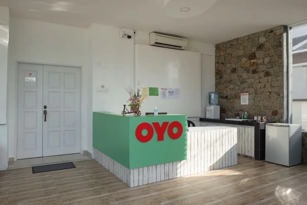 OYO 90005 DC Villa Guest House - photo 2