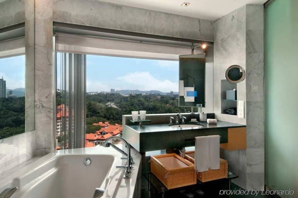 Hilton Kuala Lumpur - photo 8