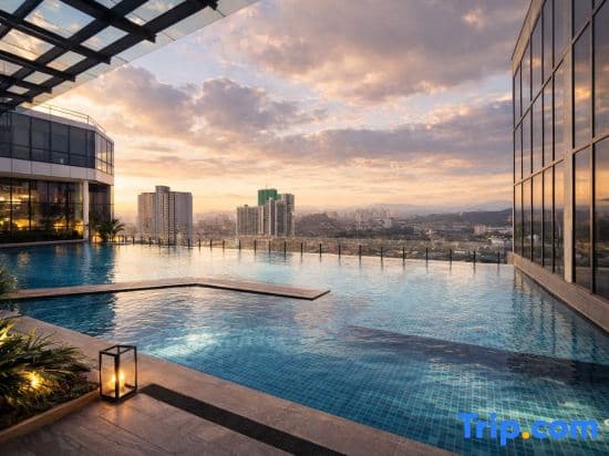 Novo Embassy Ampang by Dormeo Destinations【Infinity Pool+5min Walk to Gleneagles】 - photo 2