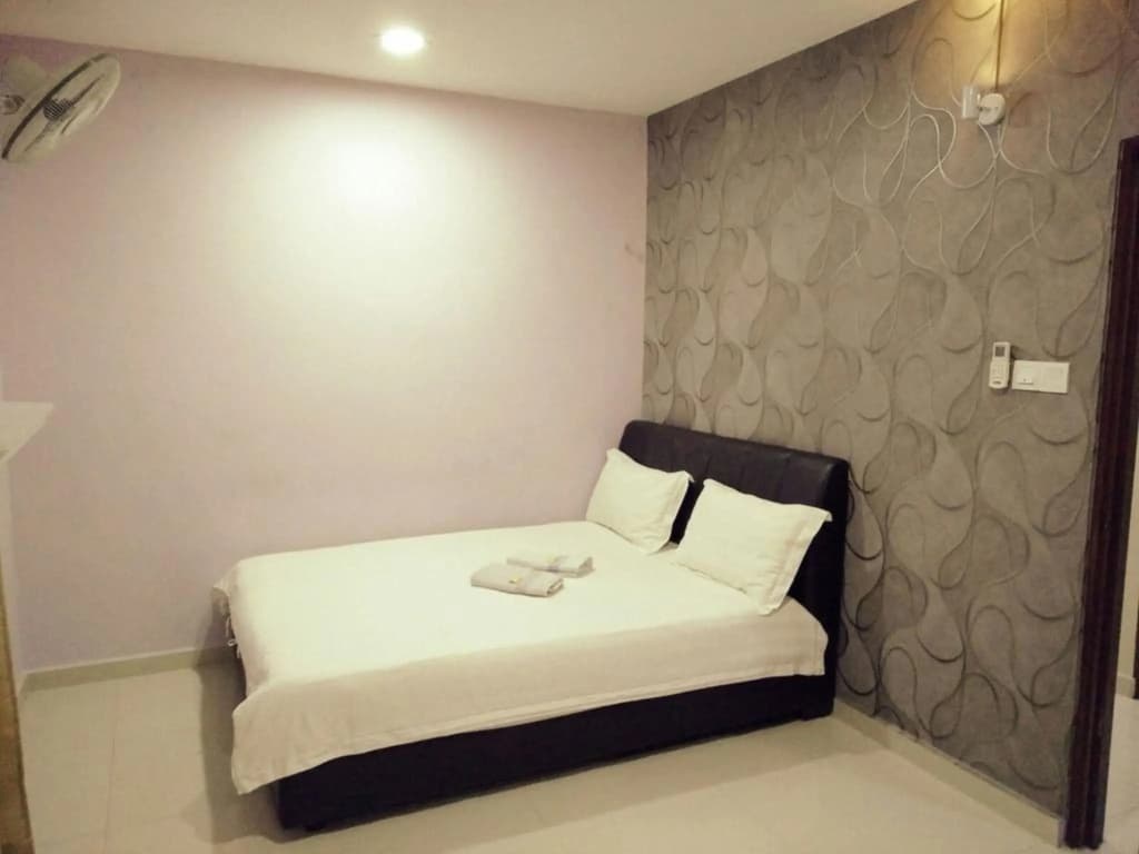 Leaf Guest House - photo 20