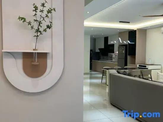 Cozy Landed Home • Sutera & Paradigm@10pax - photo 5