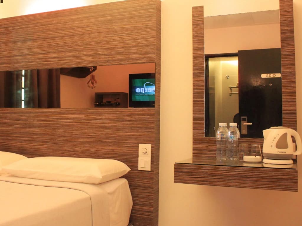 Time Hotel Kuchai Lama - photo 2