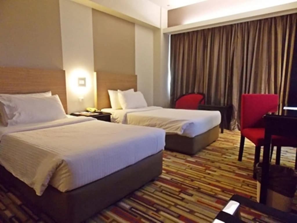 Harbour View Hotel - photo 7