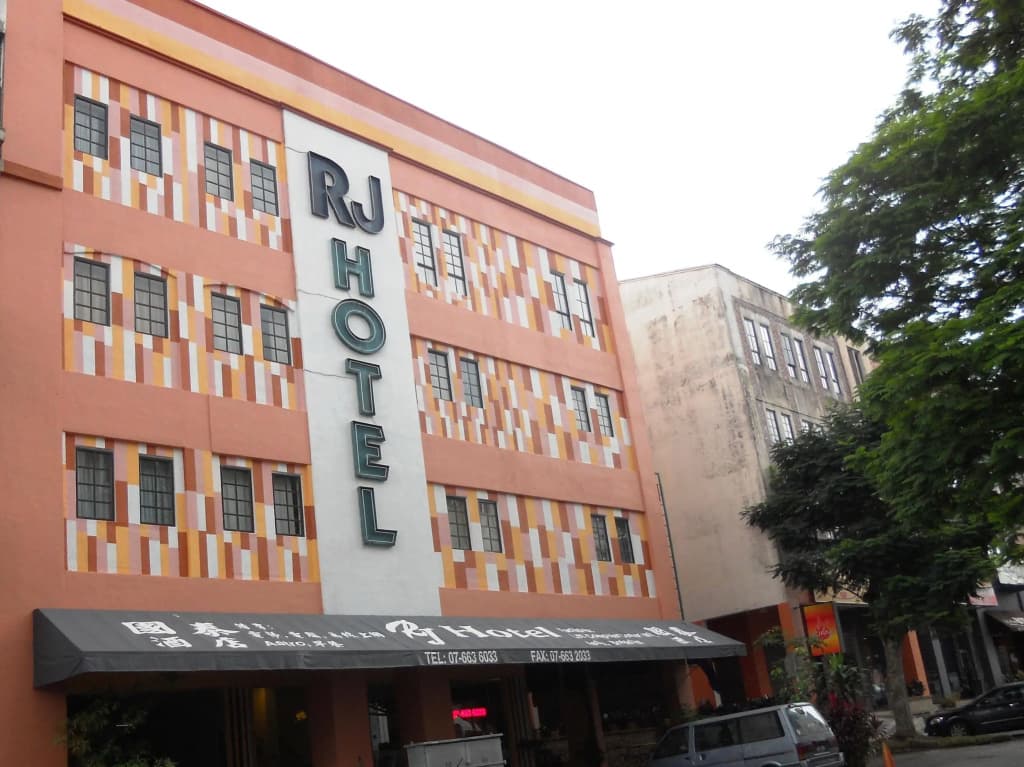 RJ Hotel Kulai - photo 1