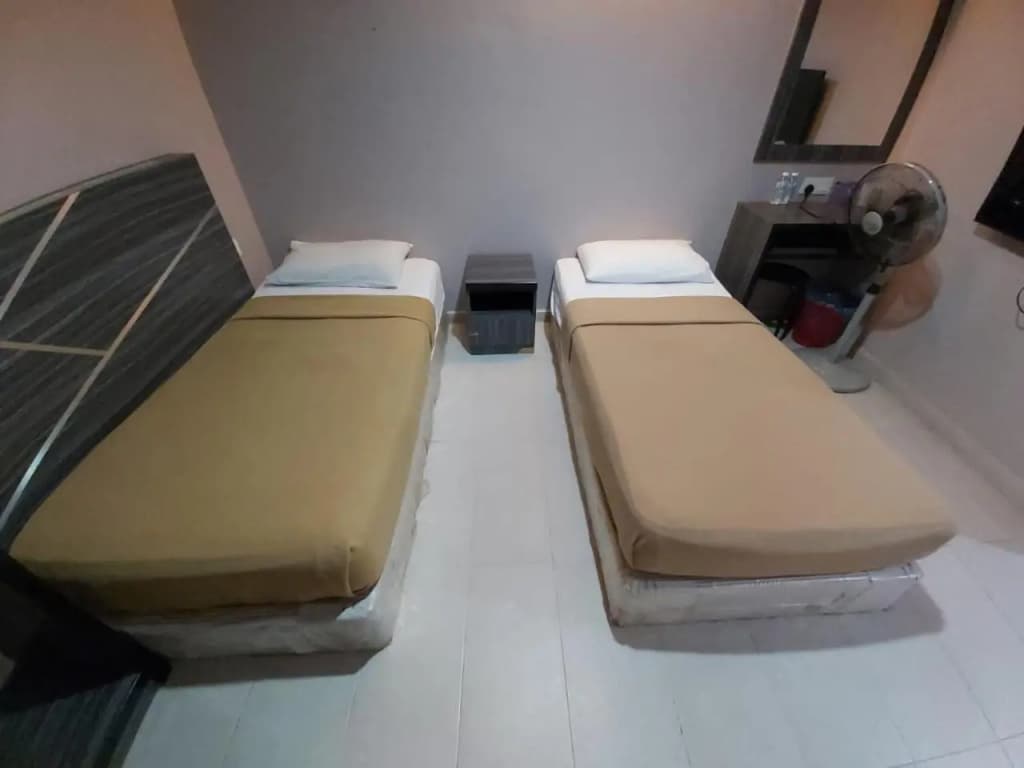 Al Huda Hotel - photo 9