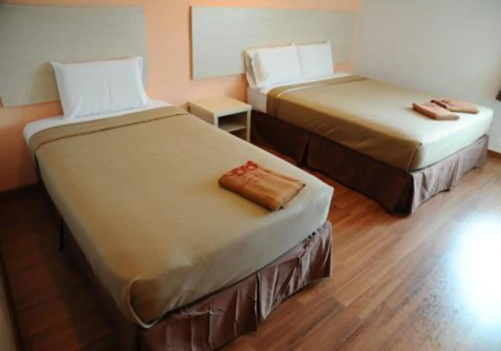 906 Hotel Airport - photo 7