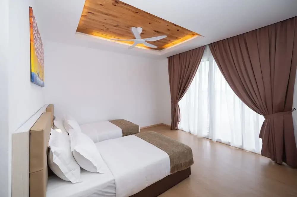 Sand Bay Resort Semporna - photo 2