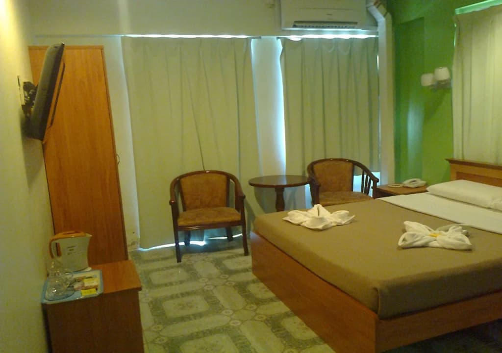 Hotel Western - photo 1