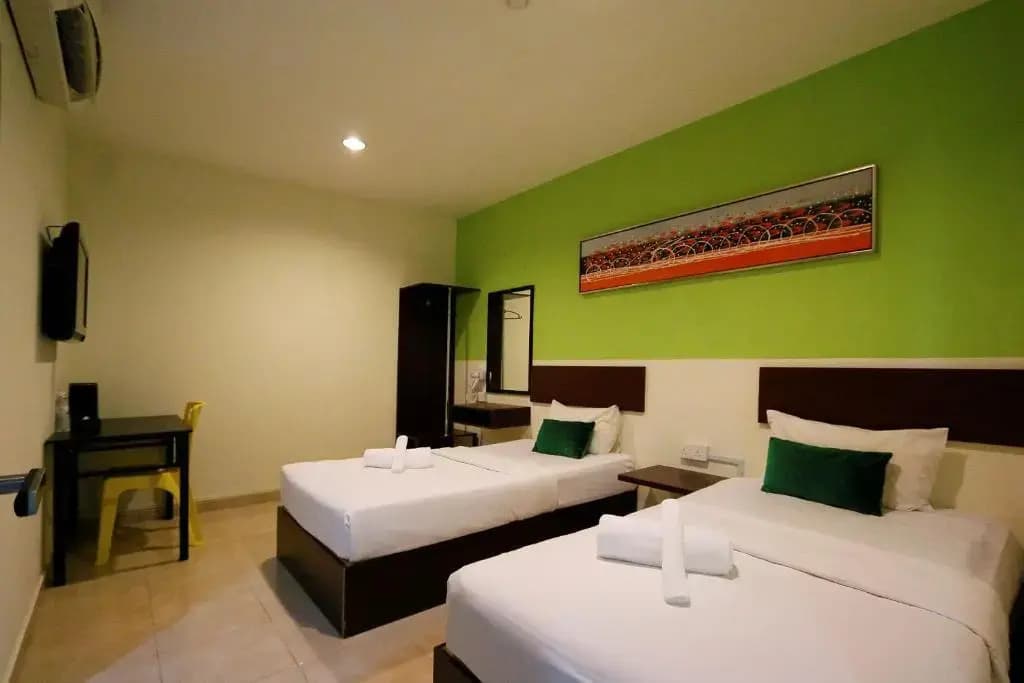 Golden Roof Hotel Falim Ipoh - photo 4