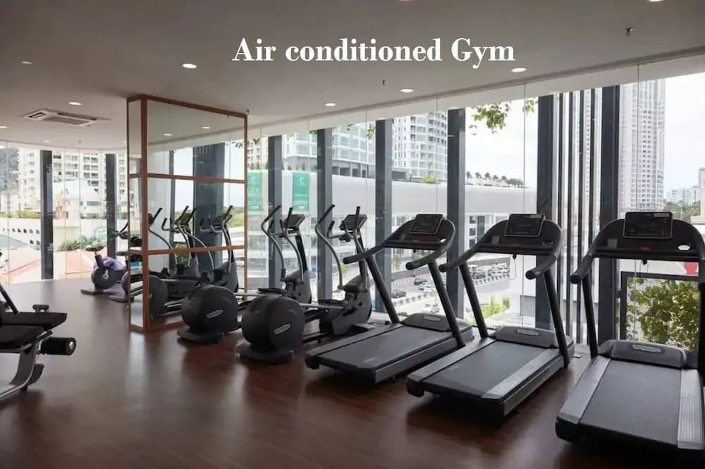 The Landmark Penthouse Luxury Condo by Casa Accommodation - photo 14