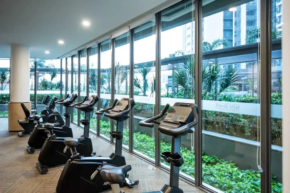 2BR R&F Phase2, CIQ R&F Mall, Free Parking - photo 19