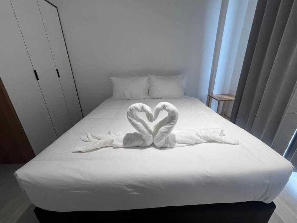 Roxy Hotel & Apartment Lawas - photo 2