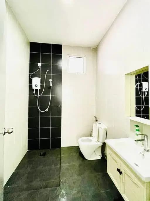 KT CITY HOMESTAY WITH 4 Bedrooms and POOL - photo 7