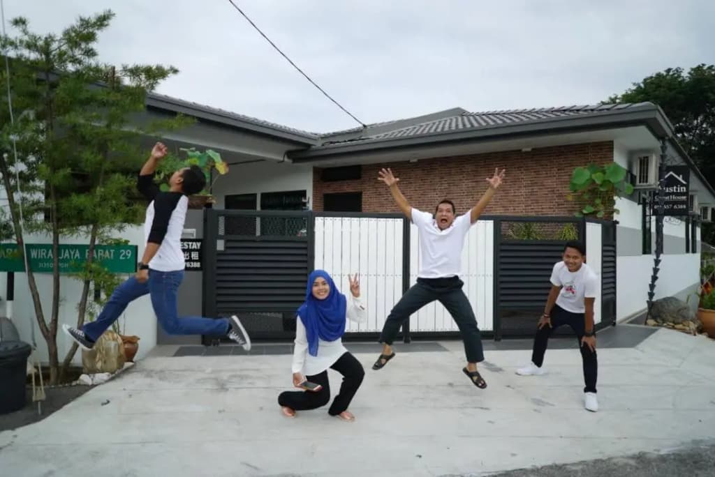 Just Austin Guesthouse - photo 3