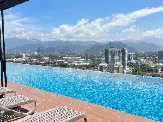 Ipoh Town Horizon Skypool Suites 4-11pax by IWH Suites - photo 4