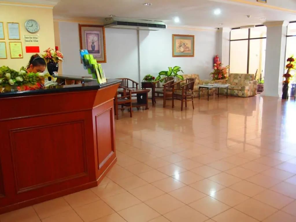 Lipis Plaza Hotel - photo 24