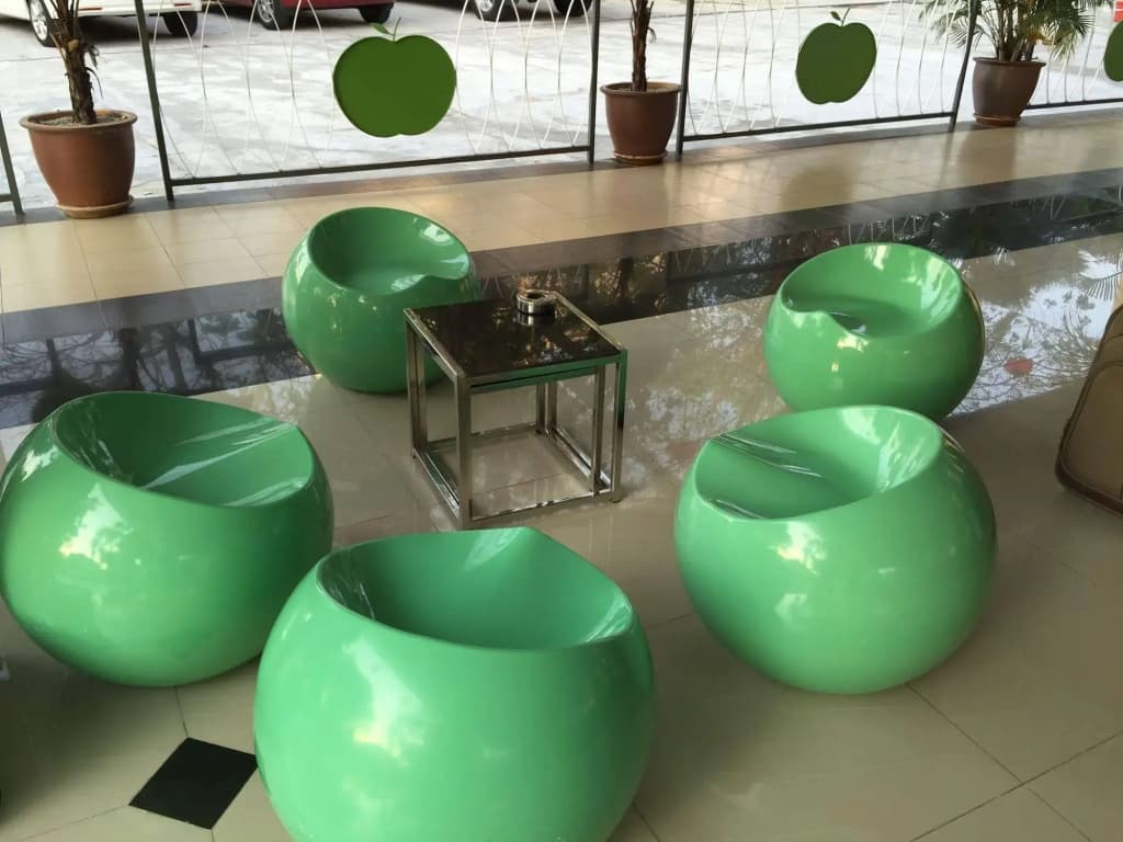 Apple 1 Hotel Gurney - photo 12