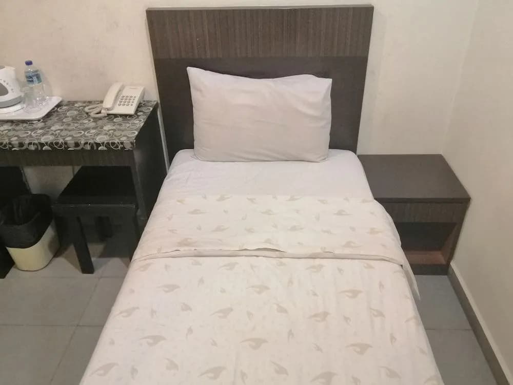 OYO 89948 Hotel Masai Utama - photo 7