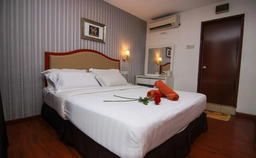 Hotel Zamburger Taman Nusa Bestari - photo 5