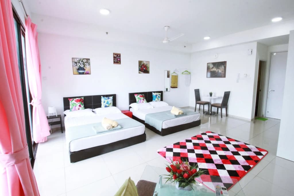 Sinar Rasa Homestay at I-Soho, I-City - photo 2