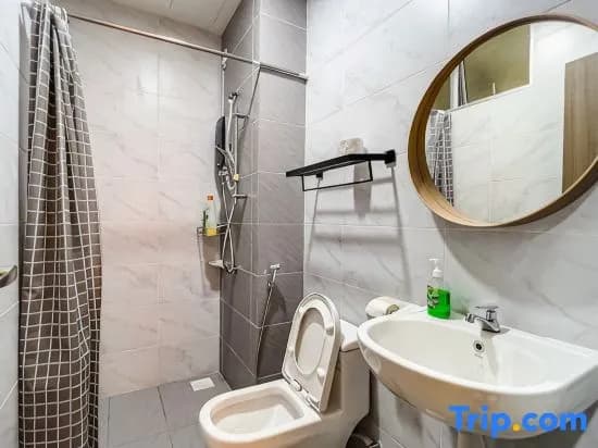 Cozy Spacious Home w/ 2 BR @ SKS Habitat Larkin JB - photo 3