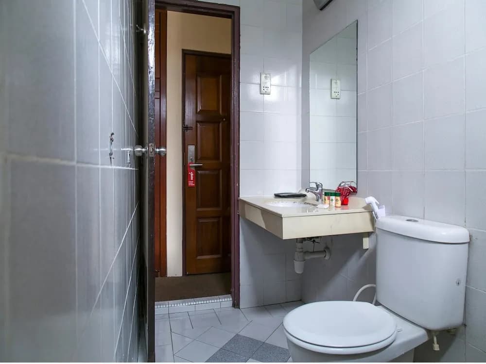 B Hotel - photo 9