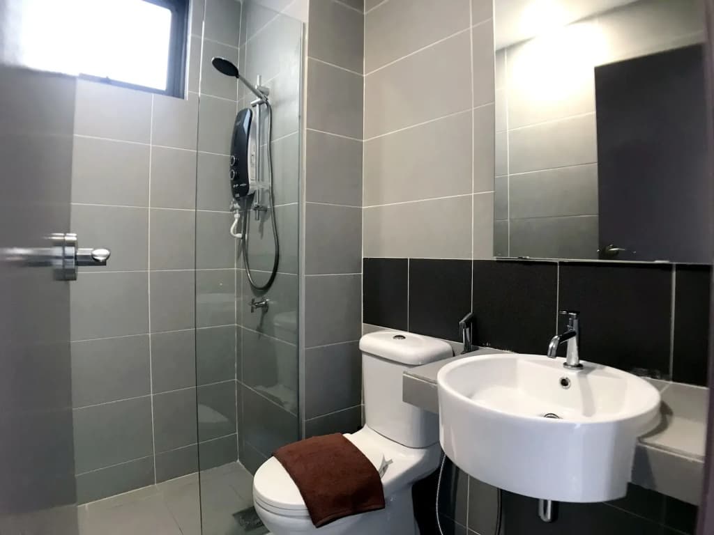 One Amerin Mall & Suites - photo 8