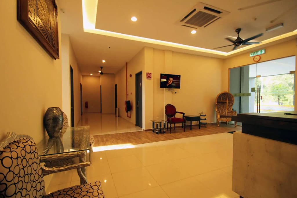 Eastville Residence - photo 2