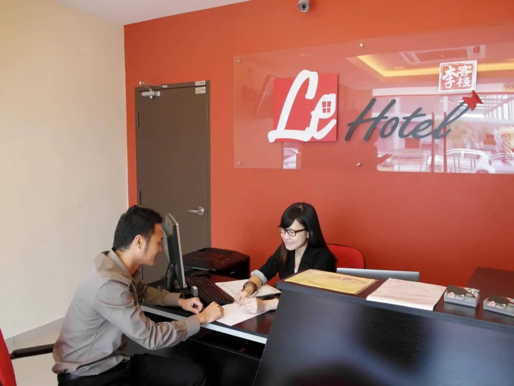 Le Hotel - photo 10