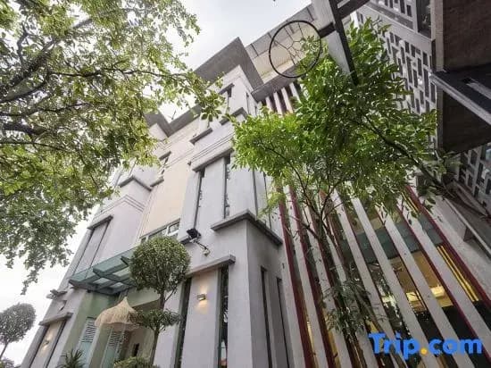 42Pax: 13BR Thai Villa | Luxury Vacation @ PJ - photo 1