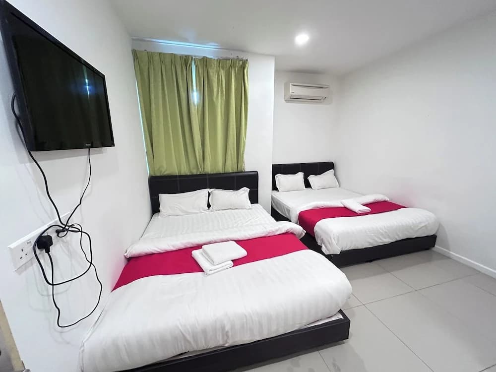 BEAR HOTEL at NILAI - photo 2