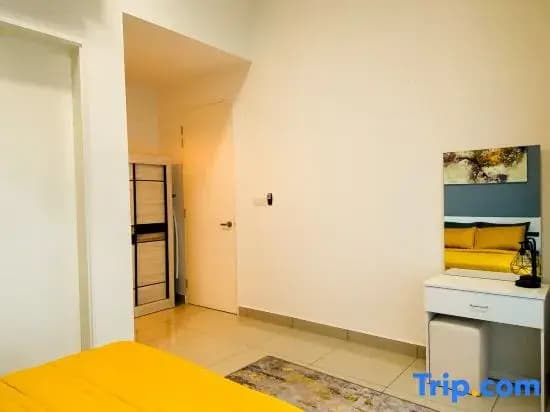 Icon2 Condo in IOI City Mall Putrajaya, Pool View - photo 6