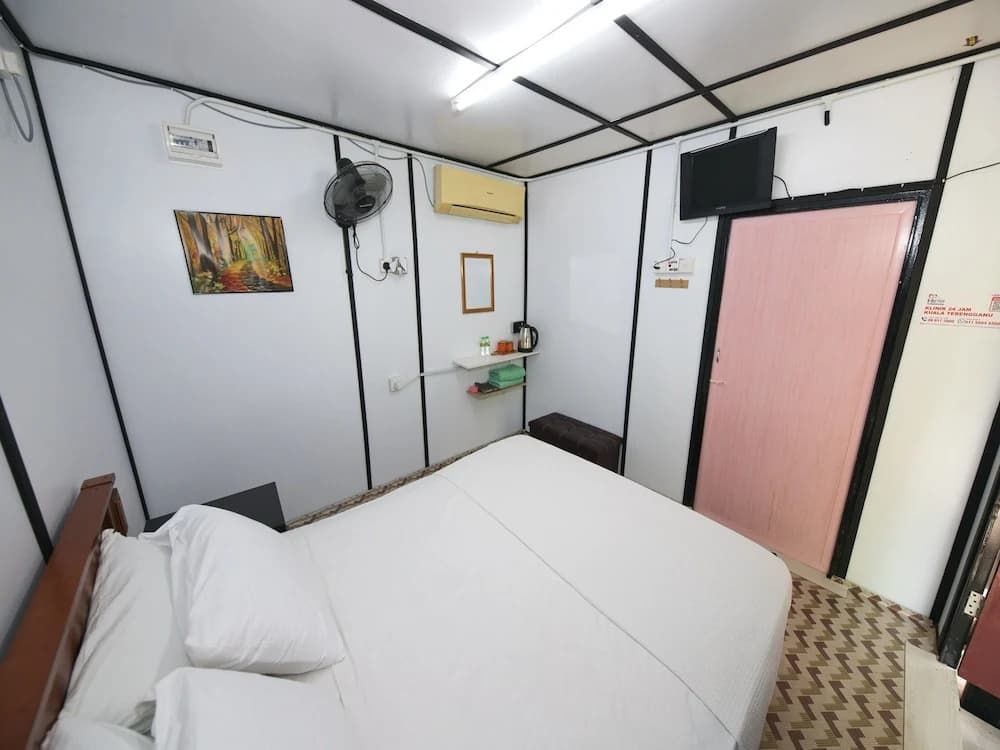 OYO 90960 Rajawali D'cabin Chalet Room - photo 6