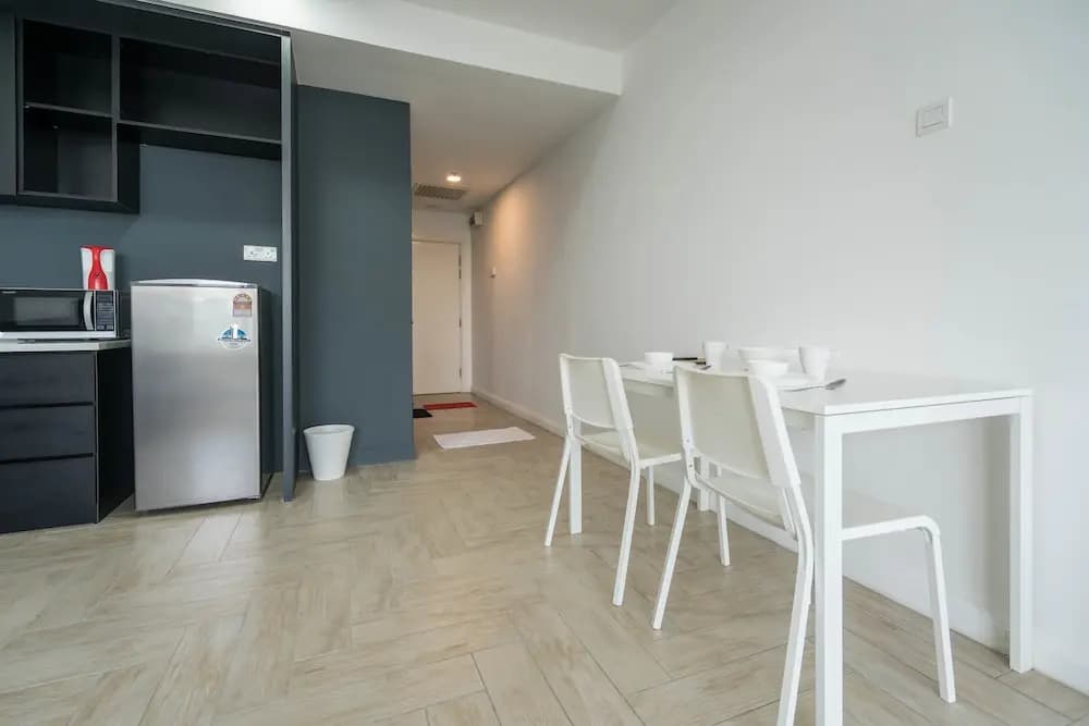 OYO Home 43951 Fair  Studio Empire City Marriot - photo 4