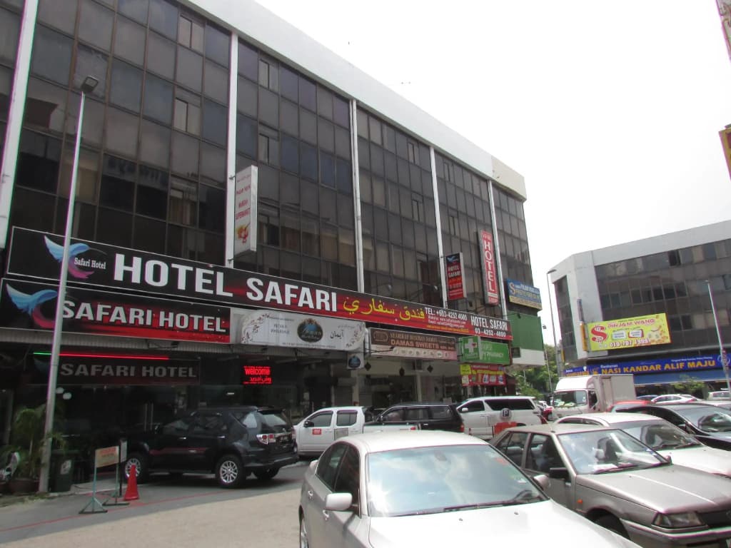 Safari Hotel - photo 1