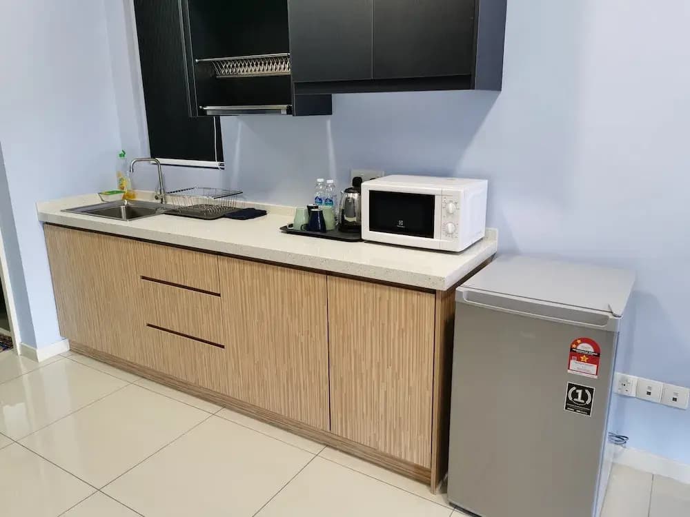 Icon City Premier Suites by WeCare - photo 27